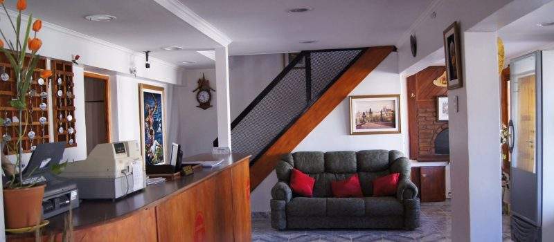 Recepcion Cabanas Losdospinos Calafate Santacruz Argentina Cabana Los Dos Pinos El Santa Cruz